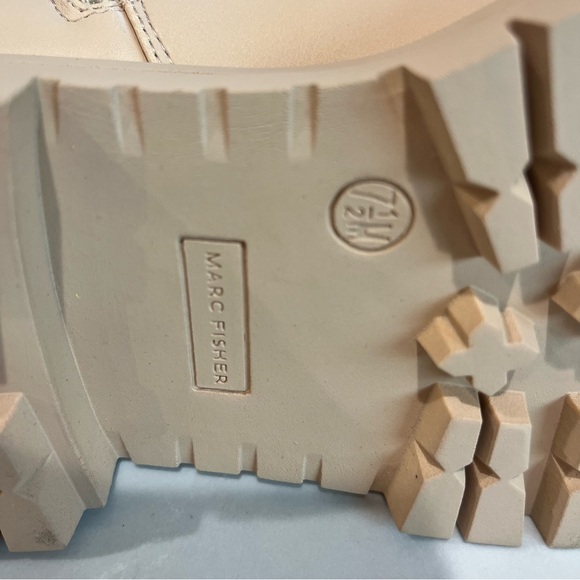 Marc Fisher Pierce Quilted Faux Leather Pierce Light Natural Combat Boot Sz 7.5 - Picture 12 of 14